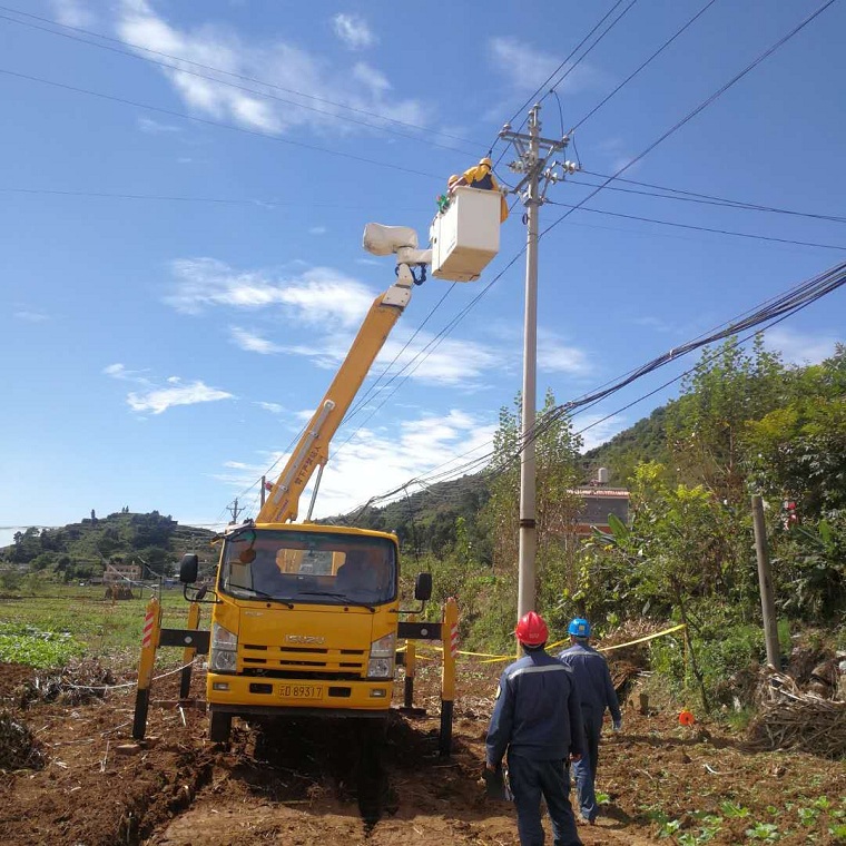 帶電作業(yè)安全距離及安全技術(shù)術(shù)語